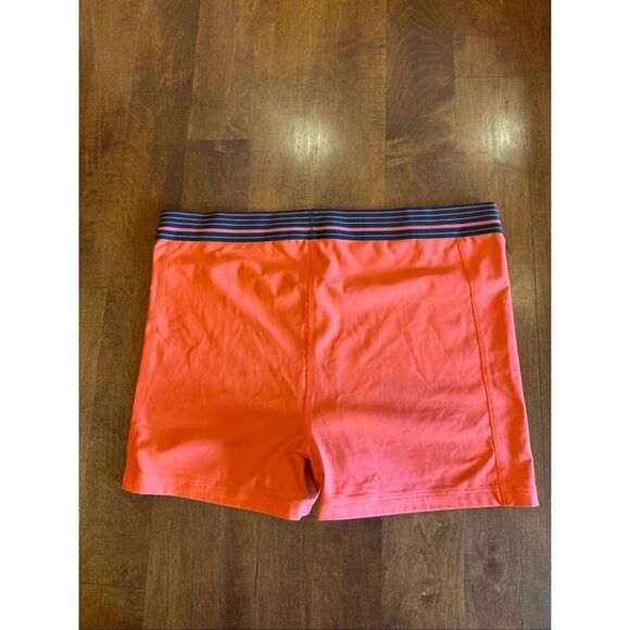 Woman’s under armour hottie shorts size XL - Picture 4 of 4